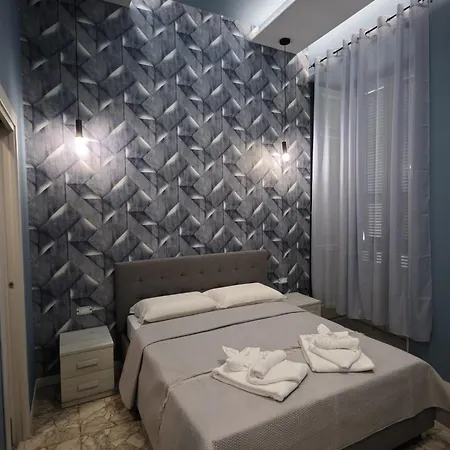 Napoli Central City 4*
