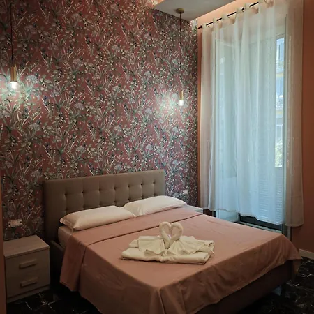 Napoli Central City 4*