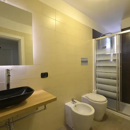 Napoli Central City 4*