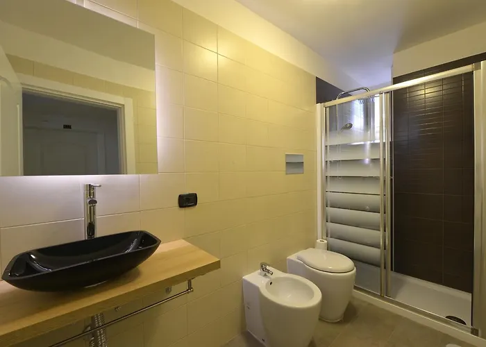 Napoli Central City 4*