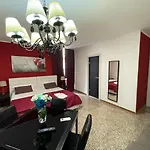 Casa de hóspedes Napoli Central City