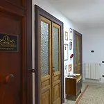 Casa de hóspedes Napoli Central City